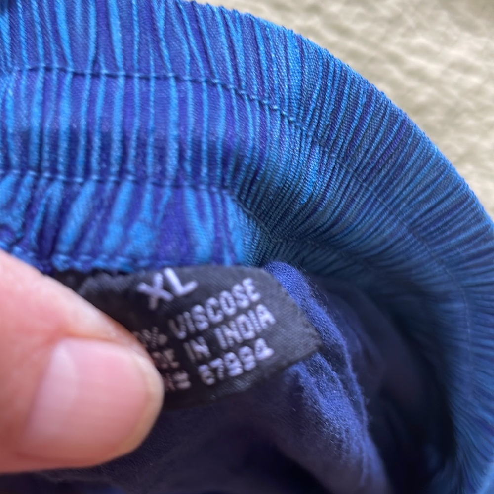 Asymmetric, Patchwork, Satin And Crochet Embroide… - image 5